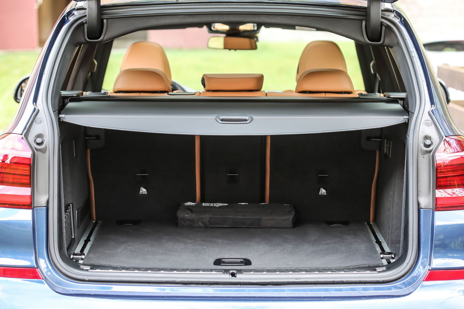 Bagagliaio aperto della BMW X3