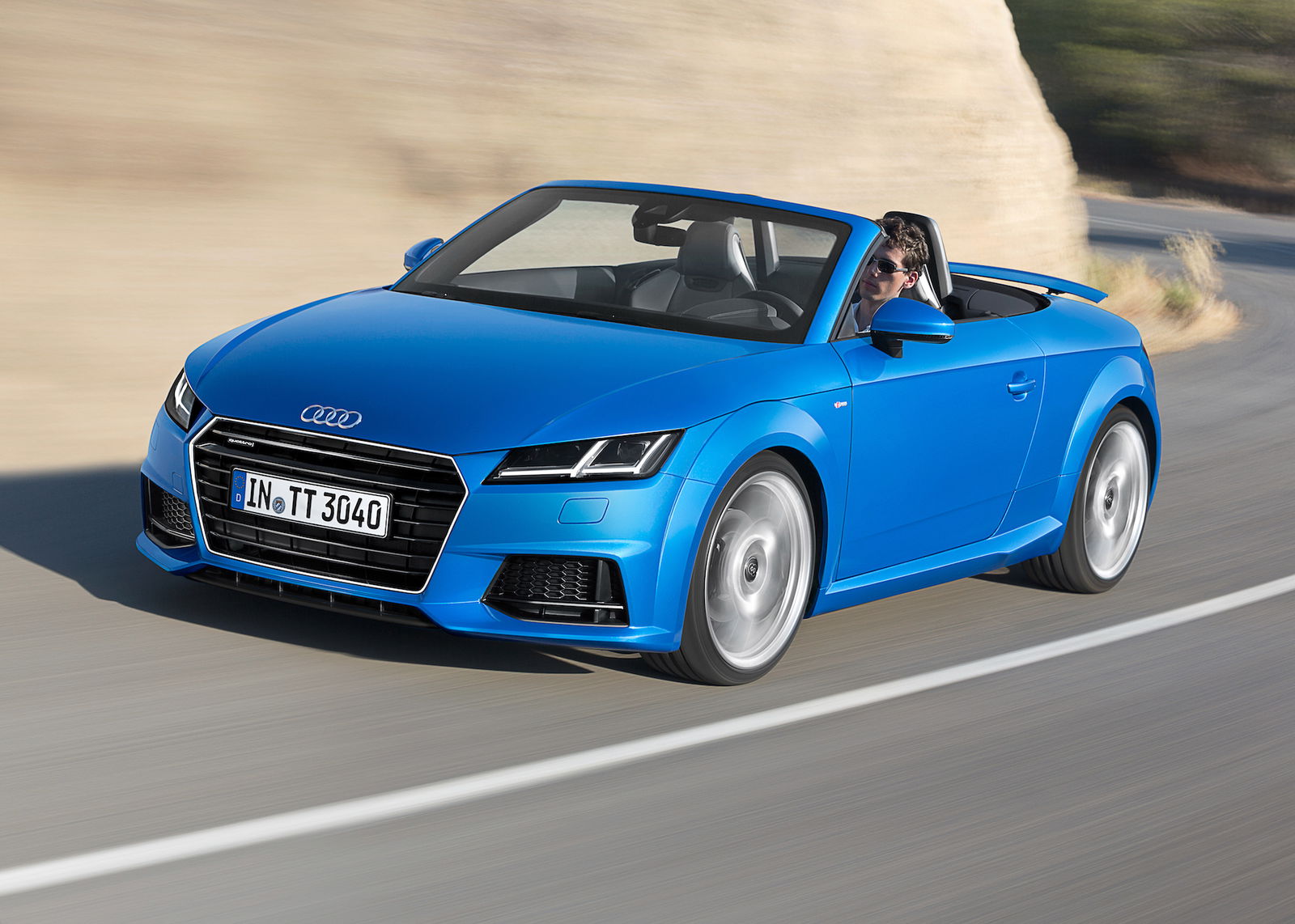 audi tt roadster tre quarti anteriore dinamica
