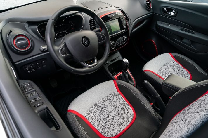 CS- Renault, Garage Italia e Facebook insieme a bordo fra tradizione e innovazione: destinazione Tokyo!