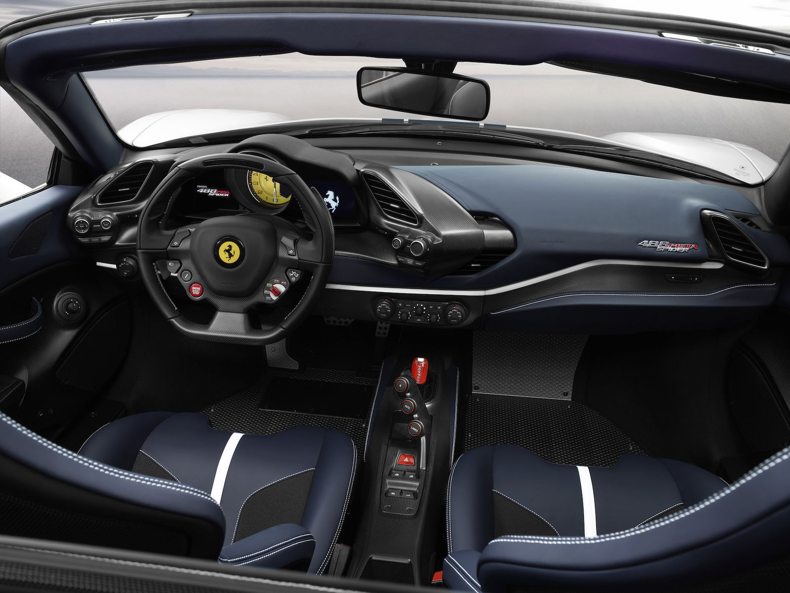 Ferrari 488 Pista SPider, interni