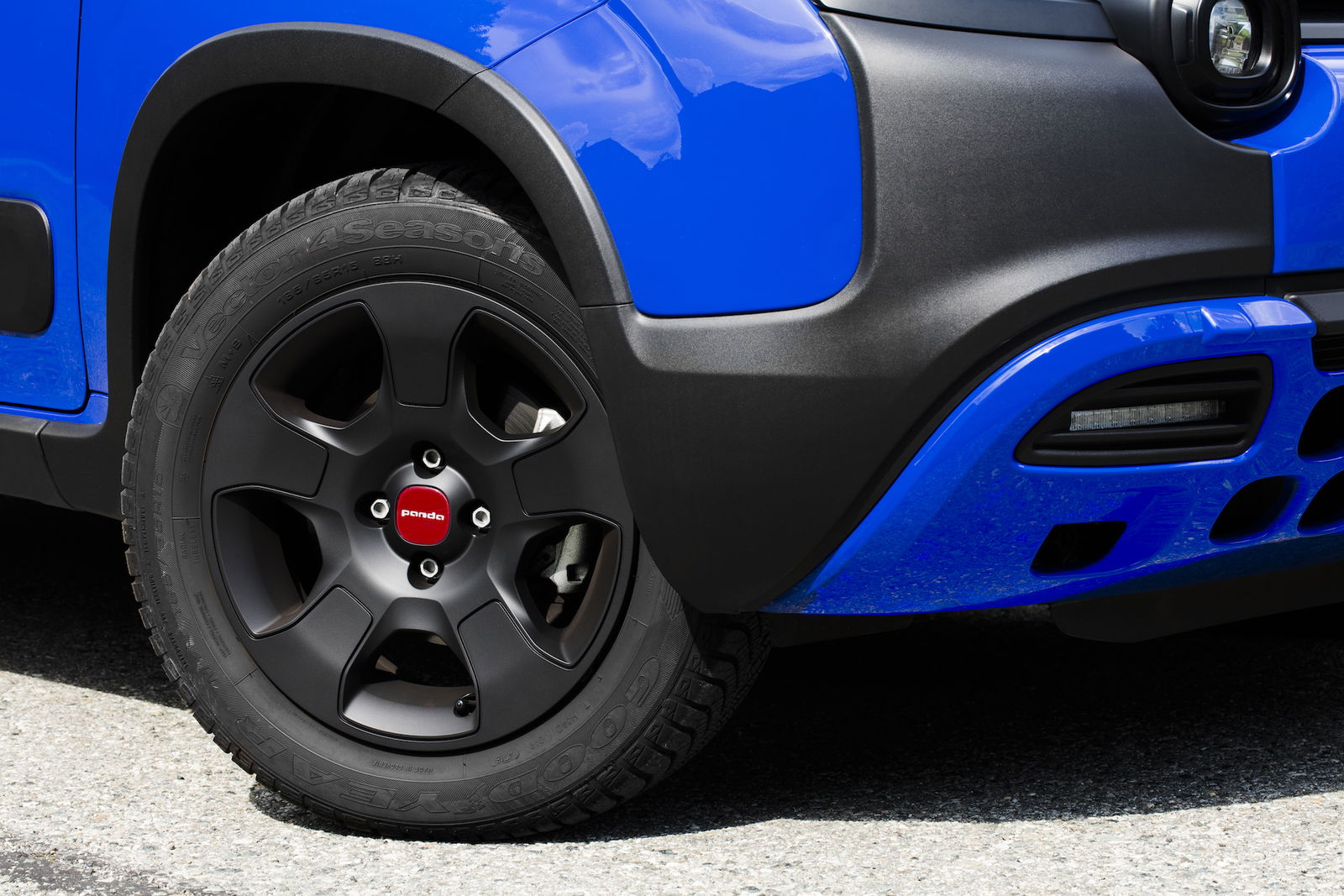 Fiat panda Waze dettaglio cerchio in lega