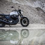 Guzzi-V7III-rough-milano-carbon-013