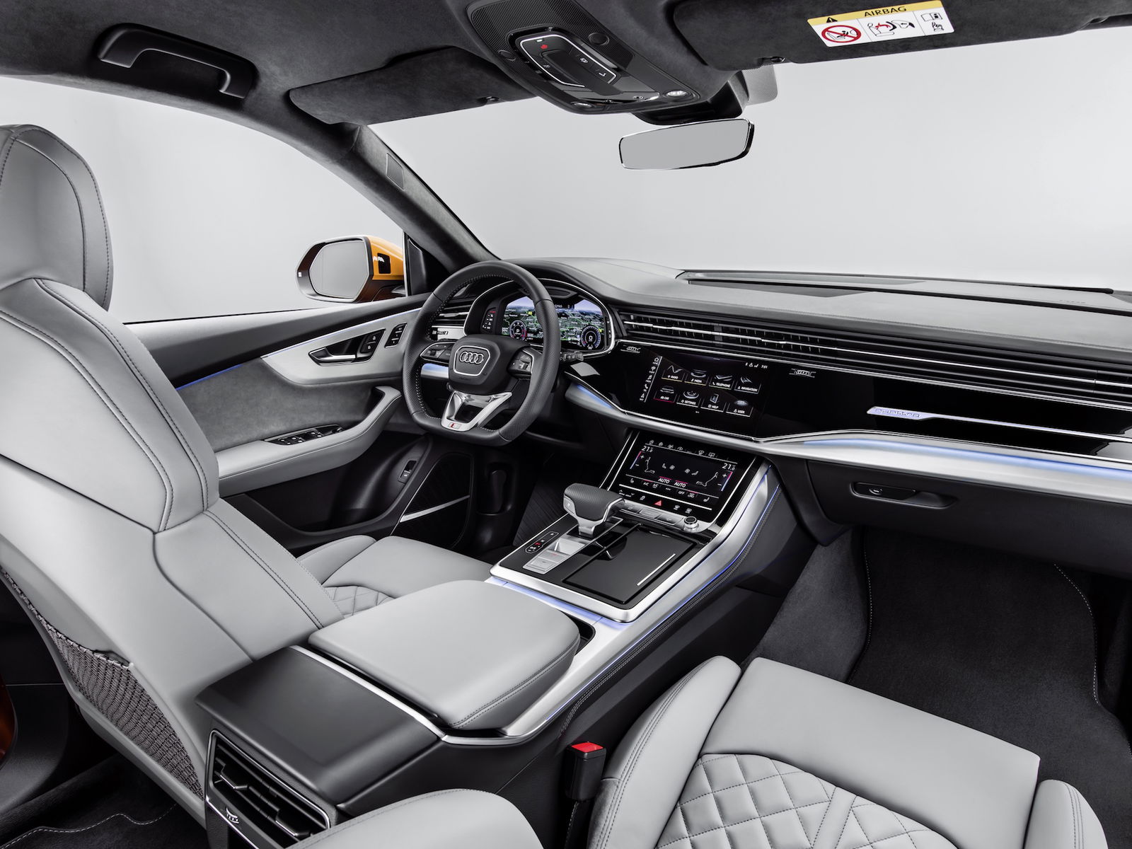 audi q8 plancia comandi MMI