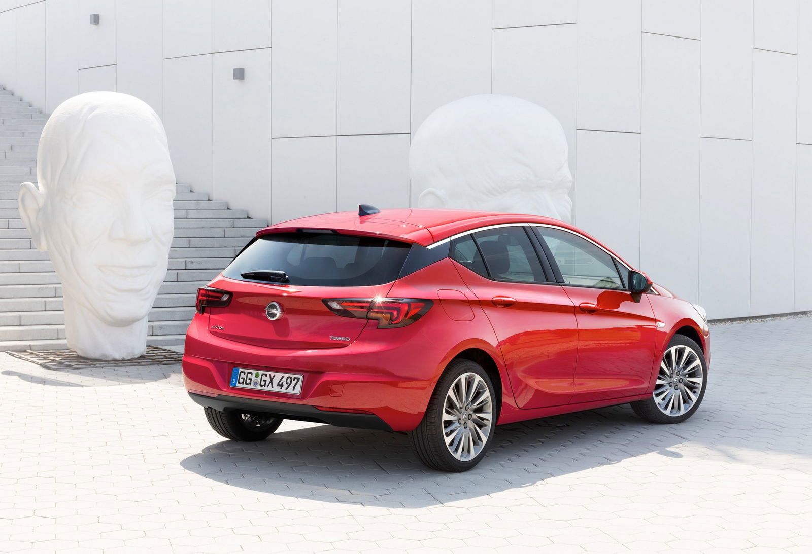 Opel Astra ecoM statica