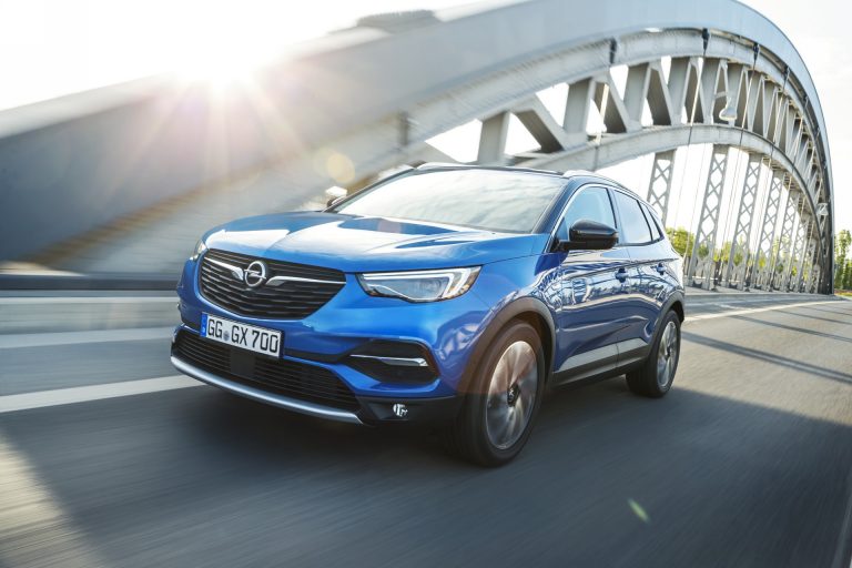 Opel_GrandlandX_2018_17