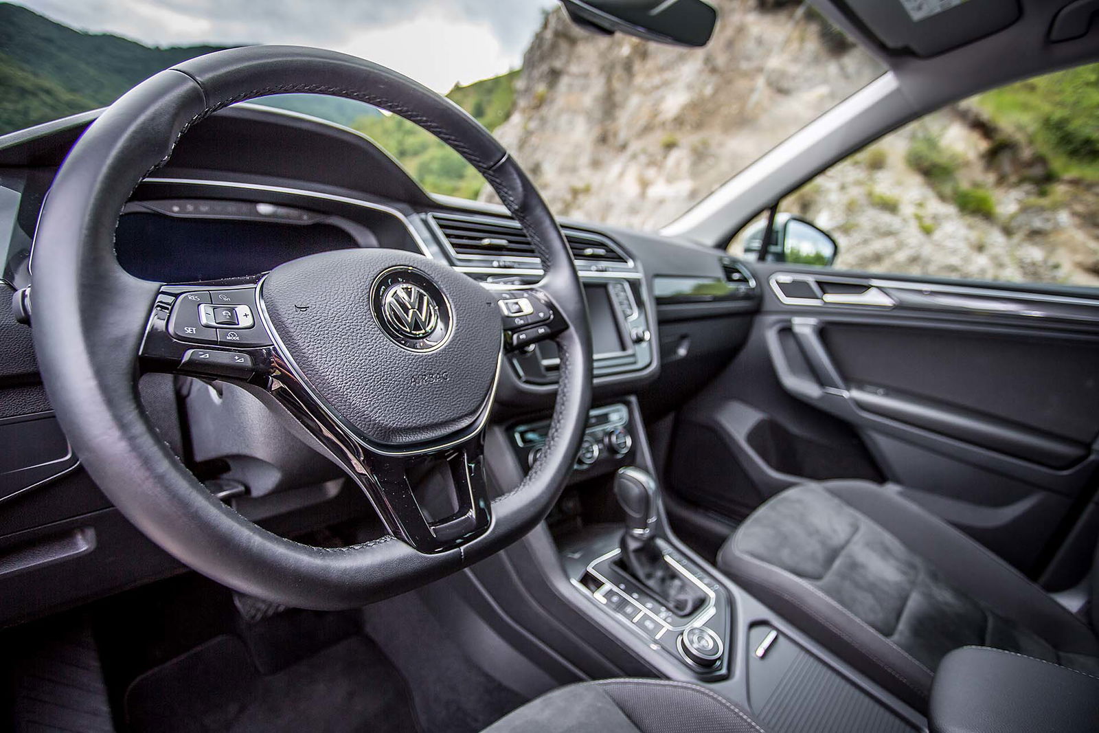 Volkswagen Tiguan 2.0 BiTDI - interni