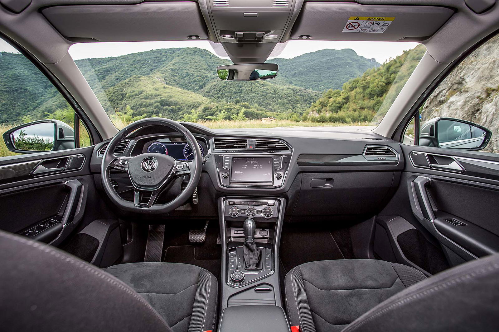 Volkswagen Tiguan 2.0 BiTDI - interni