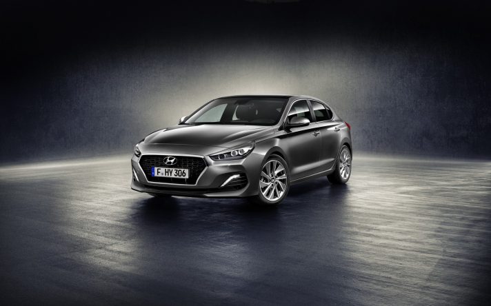 Hyundai i30 Fastback-001