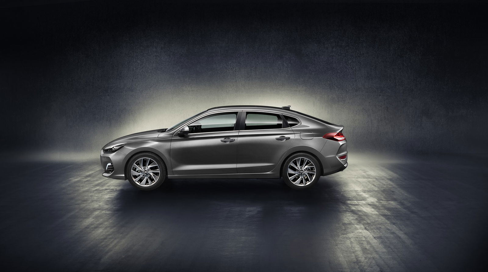 Hyundai i30 Fastback statica
