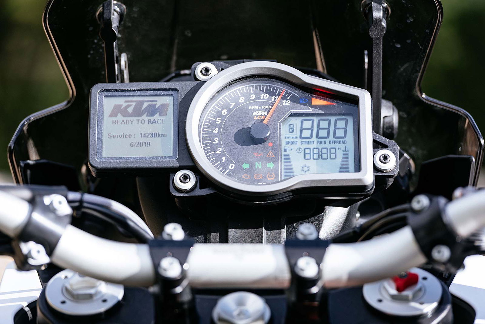 ktm 1090 adventure r strumentazione