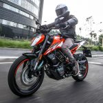 KTM125Duke2017-010