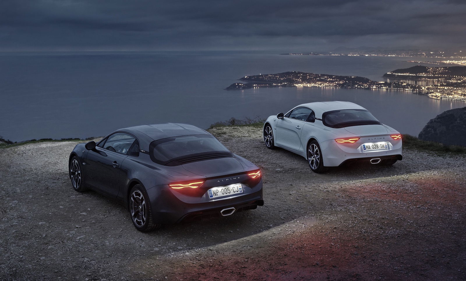 alpine a110 pure et legende montecarlo panorama notte luci