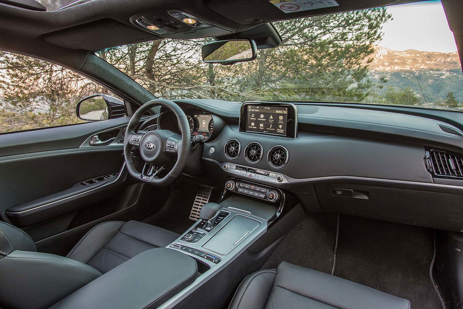 Kia Stinger - interni diesel