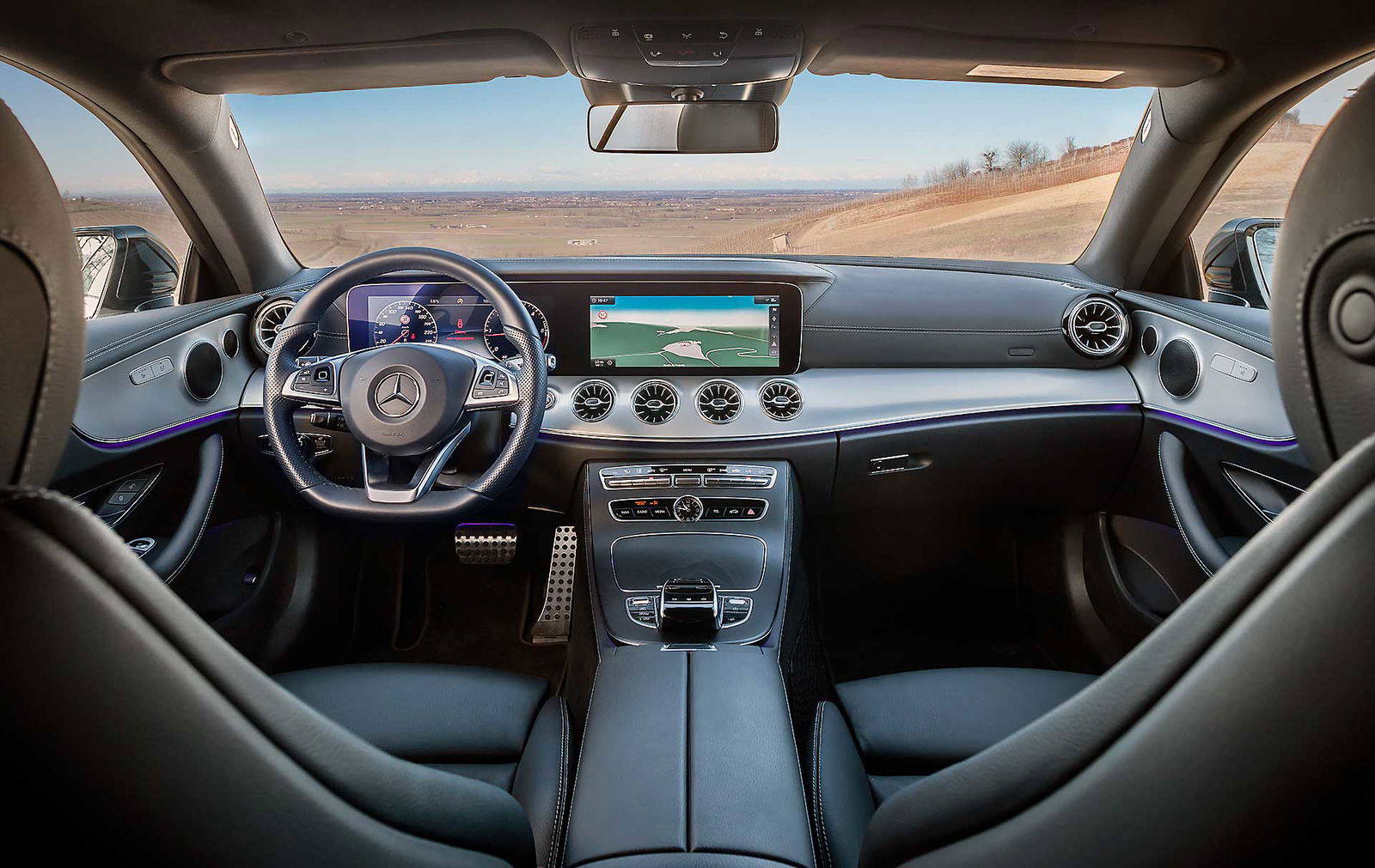 Mercedes E220 Coupe interno abitacolo