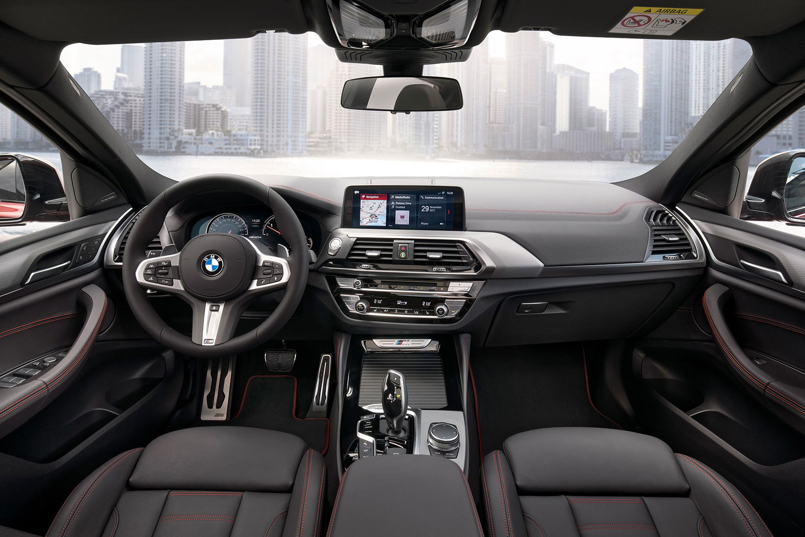 nuova bmw x4 plancia nera interno