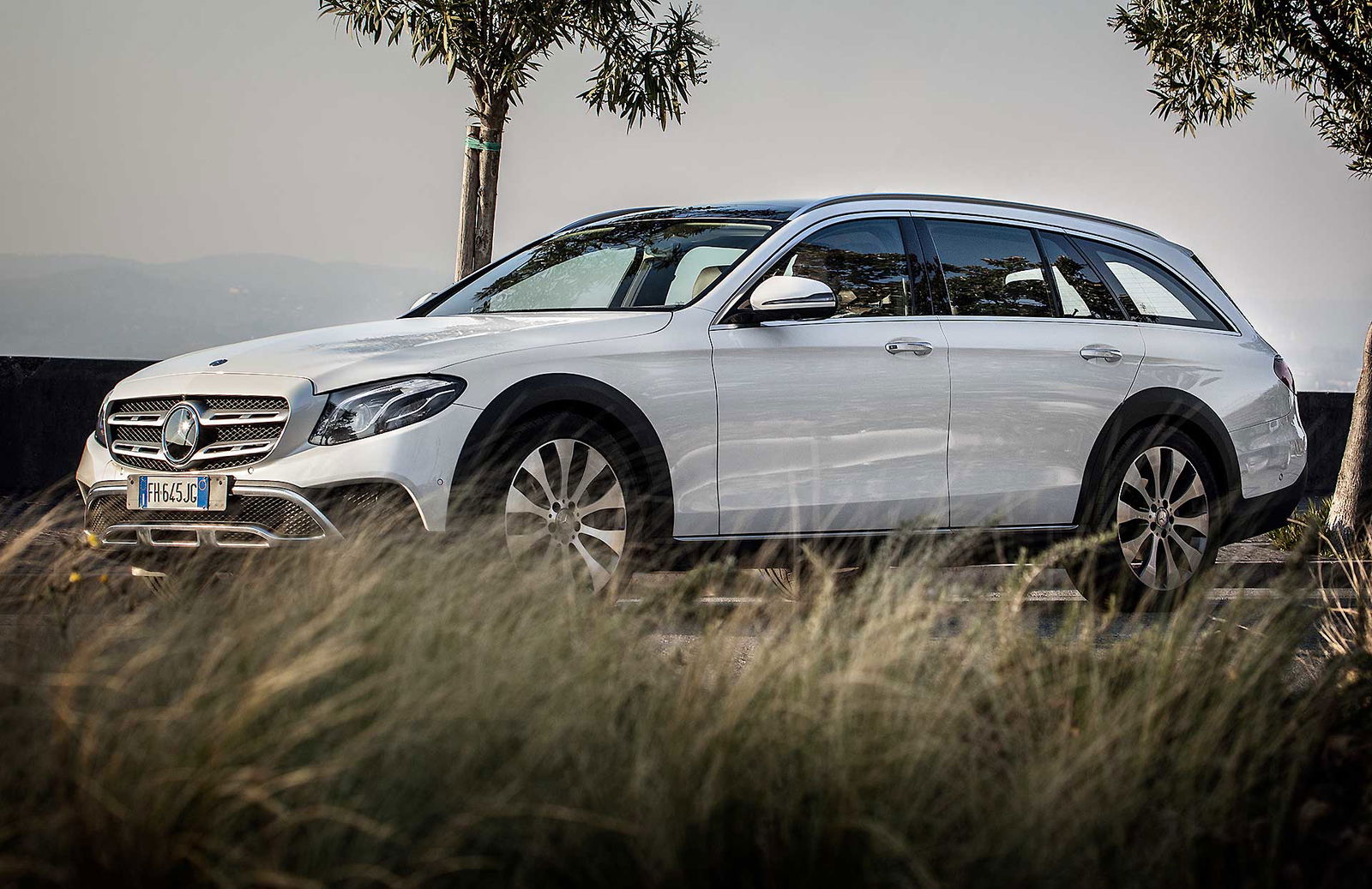 Mercedes E 220 CDi AllTerrain movimento laterale