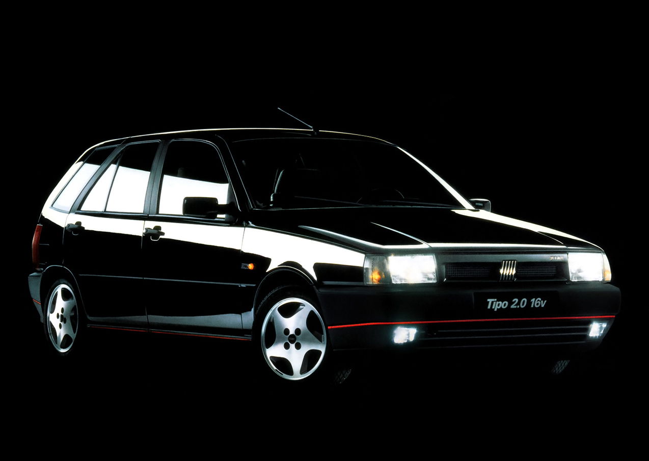 Fiat Tipo 2.0 Sedicivalvole nera frontale