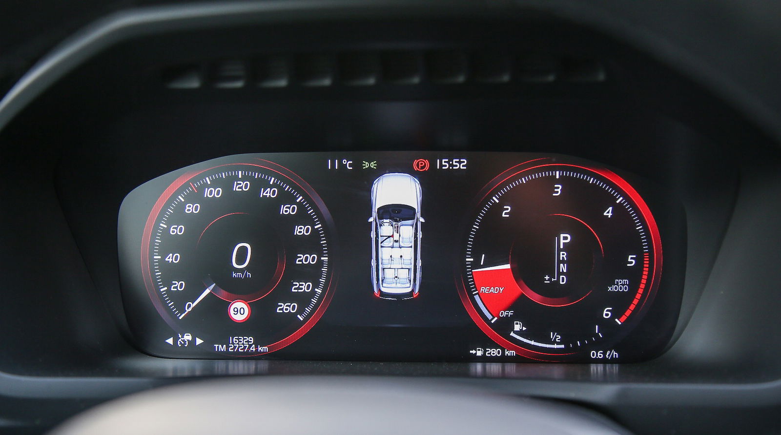 Volvo XC90 D5 Grigia particolare cruscotto