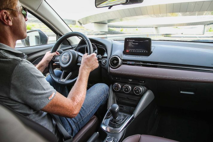 mazdaCX3LuxuryEdition-015