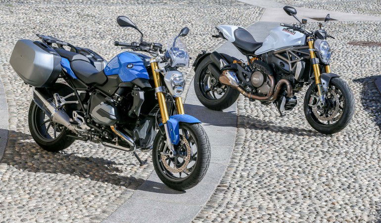 Duel-BMW-R1200R-Ducati-Monster-1200S-001