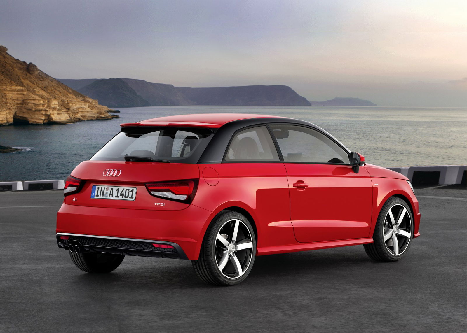 AudiA12015-002