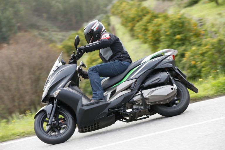 Kawasaki J 300 Migliori scooter 300