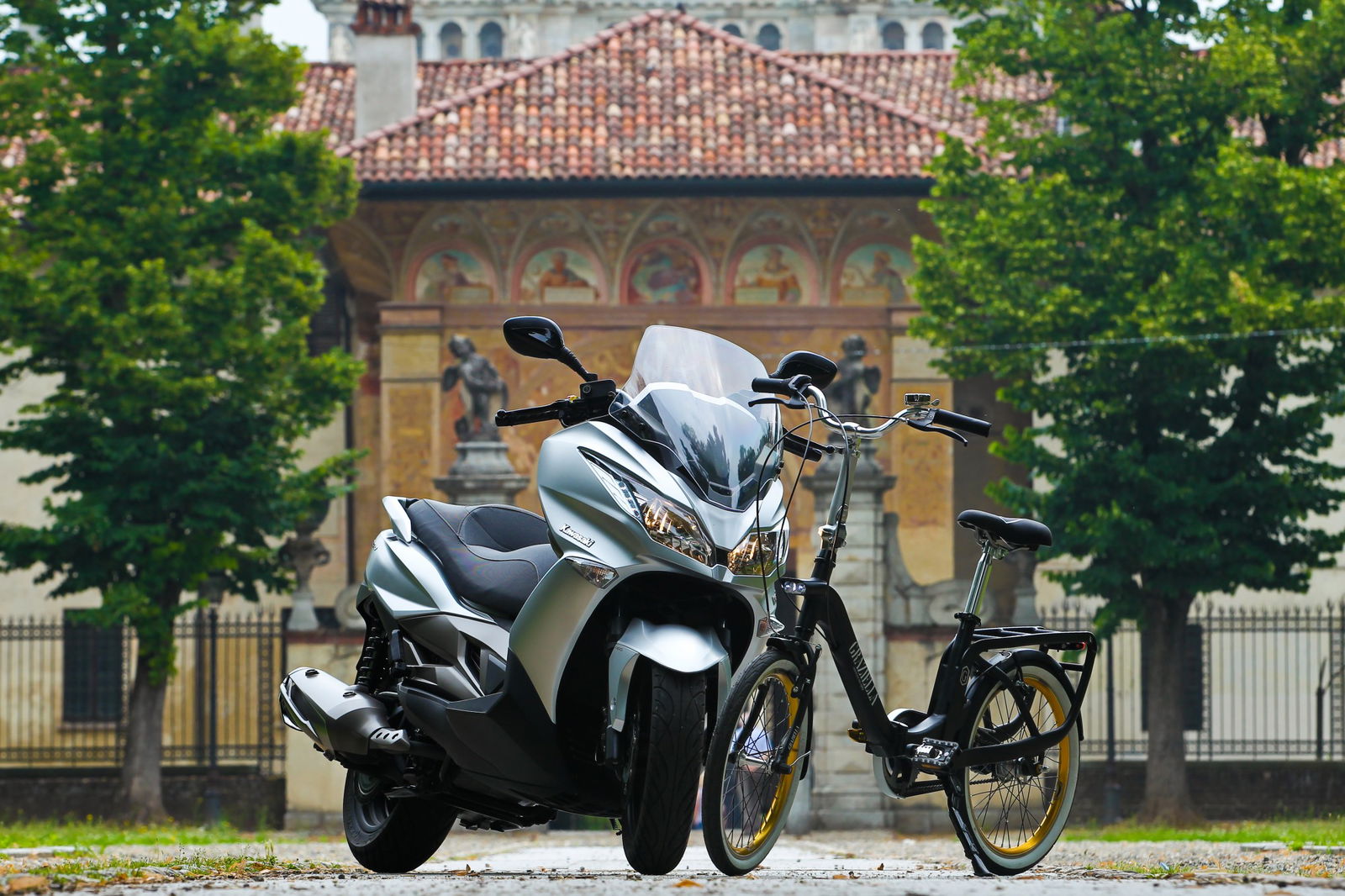 Gli sfidanti: Kawasaki J300 e Graziella, la bici pieghevole con le ruote da 20 pollici