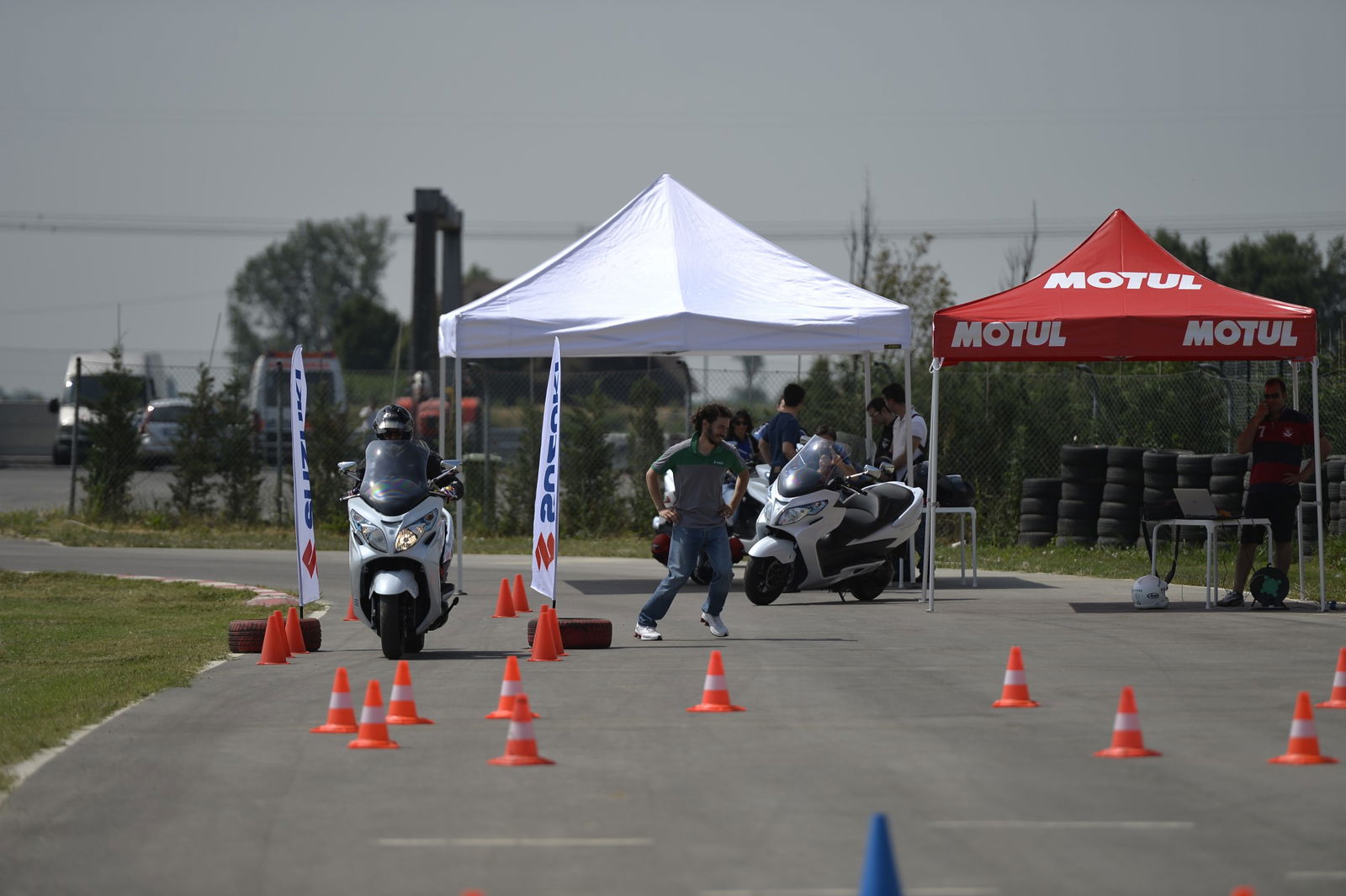 SuzikiBurgmanFamilyDay014