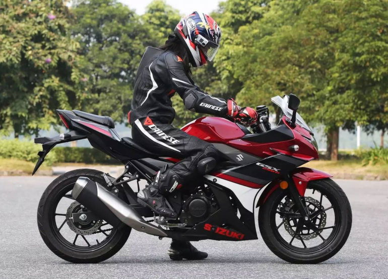 suzuki-gsx250r-1