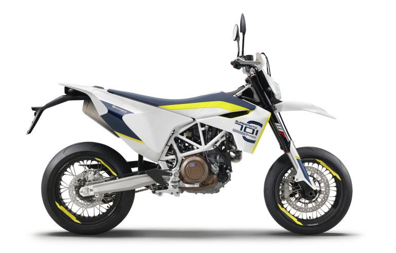 Husqvarna MY17 - 701 SUPERMOTO - 90 degree