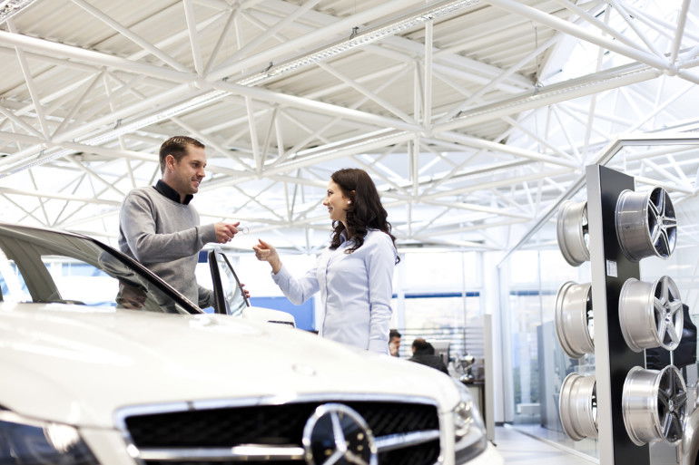 Copyright Daimler AG. Dieses Motiv darf ausschließlich für autorisierte Daimler Publikationen verwendet werden. Eine Verwendung für Publikationen externer Partnerfirmen und Fremdfirmen ist nicht zulässig.