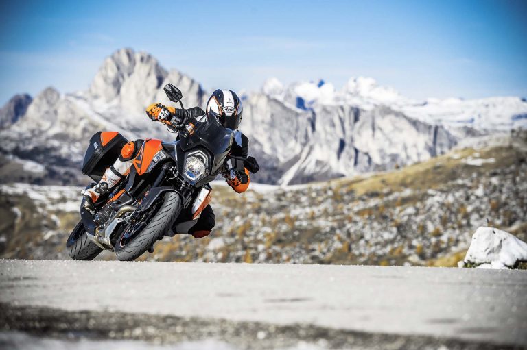 KTM 1290 Super Duke GT migliori moto da viaggio