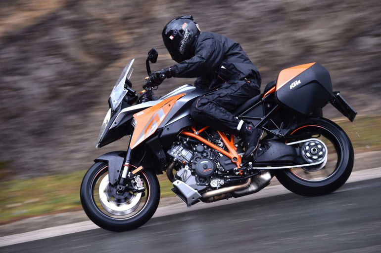KTM1290SuperDukeGT-045