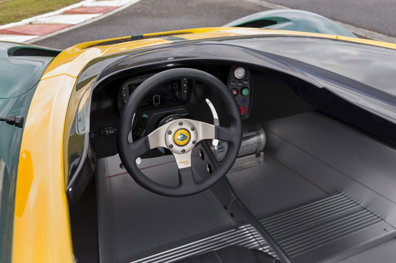Lotus3-Eleven2016-006