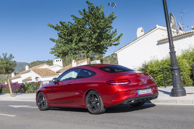 C 250 d Coupé_designo hyazinthrot metallic