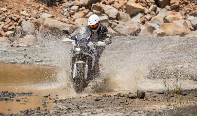 HondaAfricaTwin201600029_cr