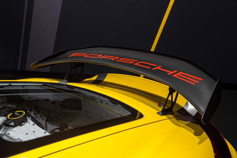 PorscheCaymanGT4Clubsport_004