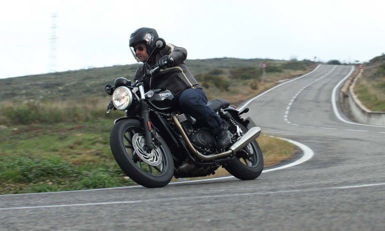 TriumphBonnevilleStreetTwin-040