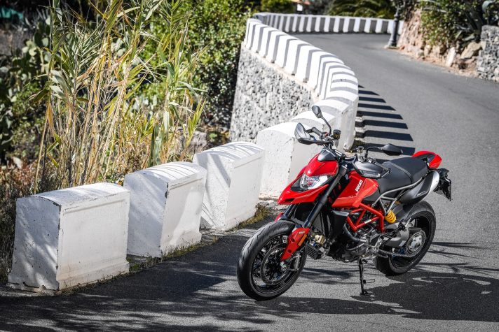 DucatiHypermotard950-12