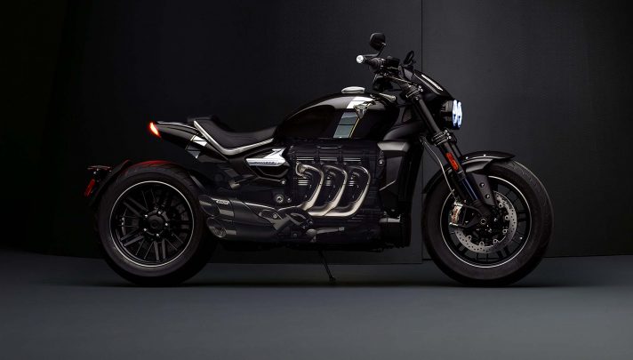 Triumph-Rocket-III-01