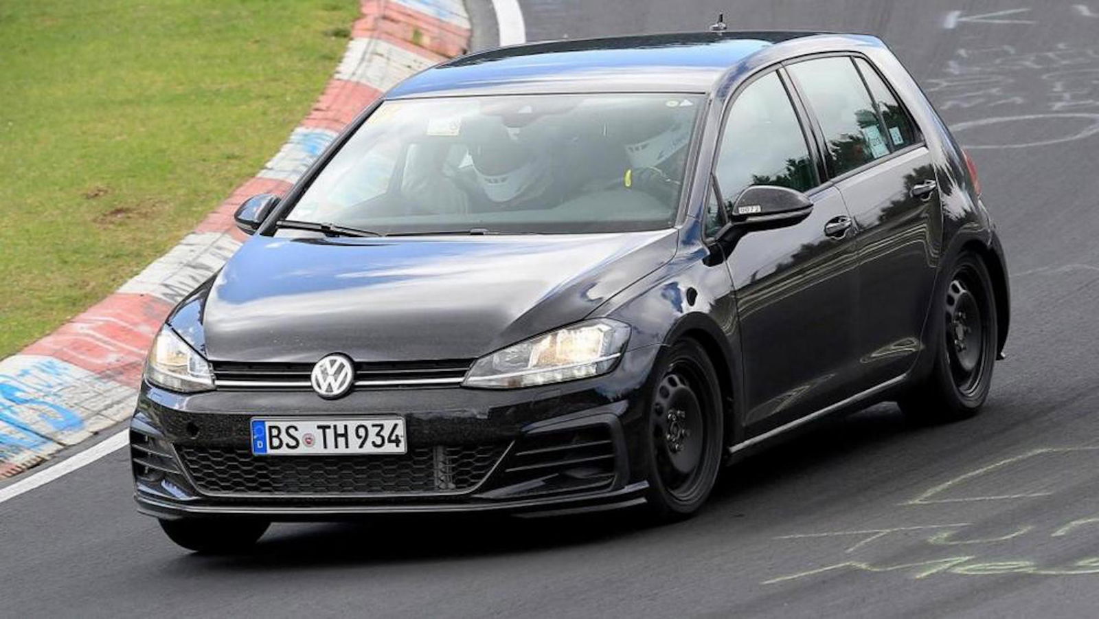 volkswagen golf 8 nurburgring prototipo