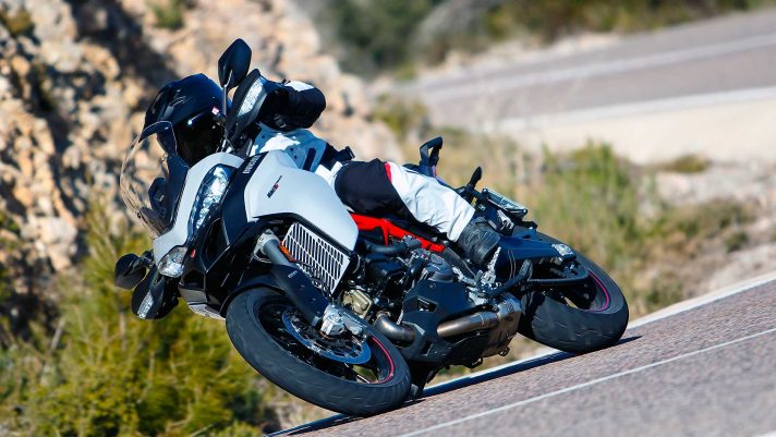 Ducati-Multistrada-950-S-2019-018