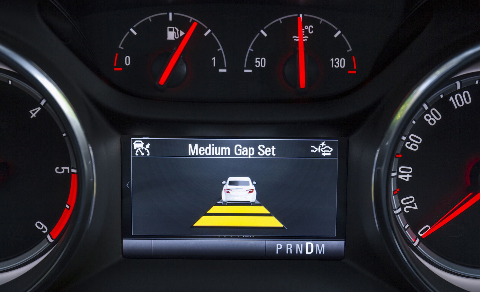 Adaptive Cruise Control, quadro con distanza di sicurezza 