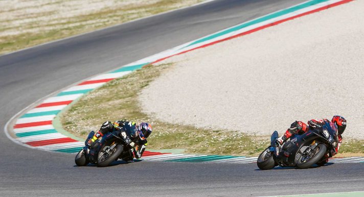 Aprilia-RSV4-1100-Factory-001