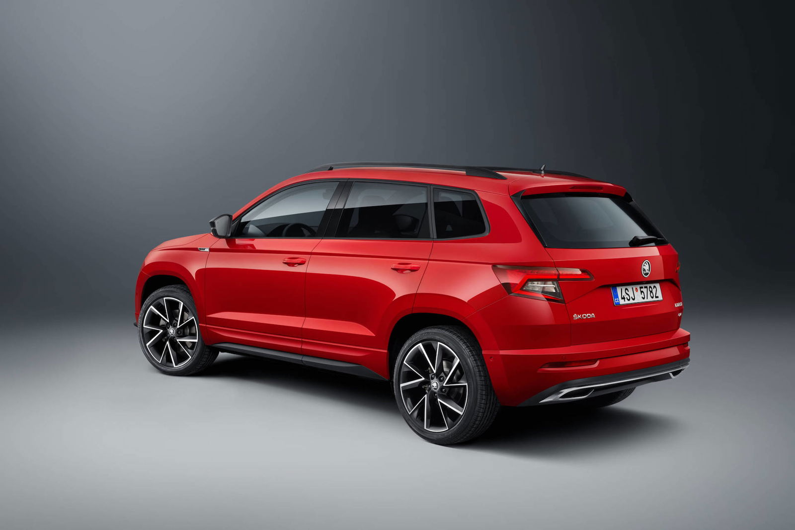 Skoda Karoq Sportline 3/4 posteriore