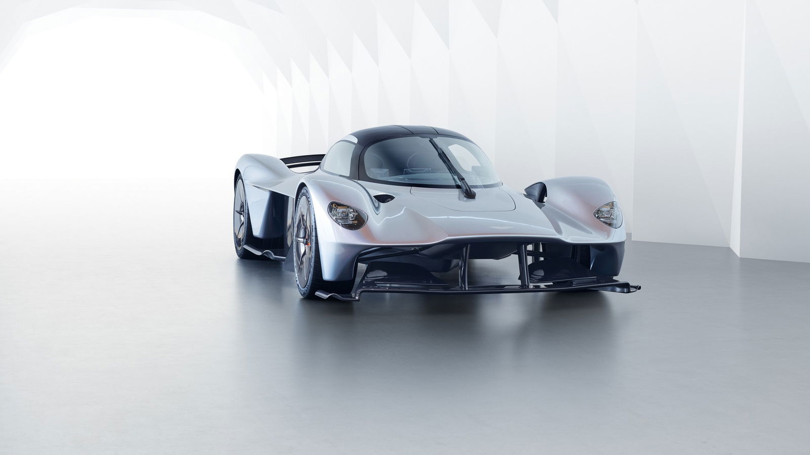 Aston Martin Valkyrie statica