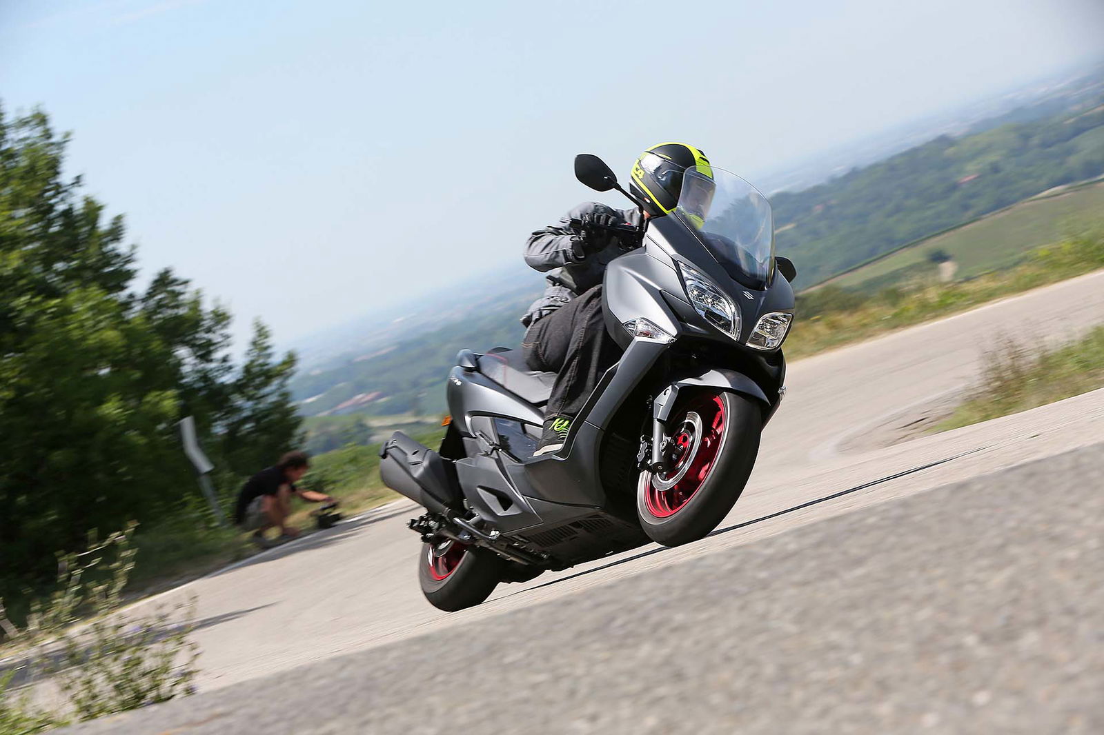 suzuki burgman 400 - dinamica