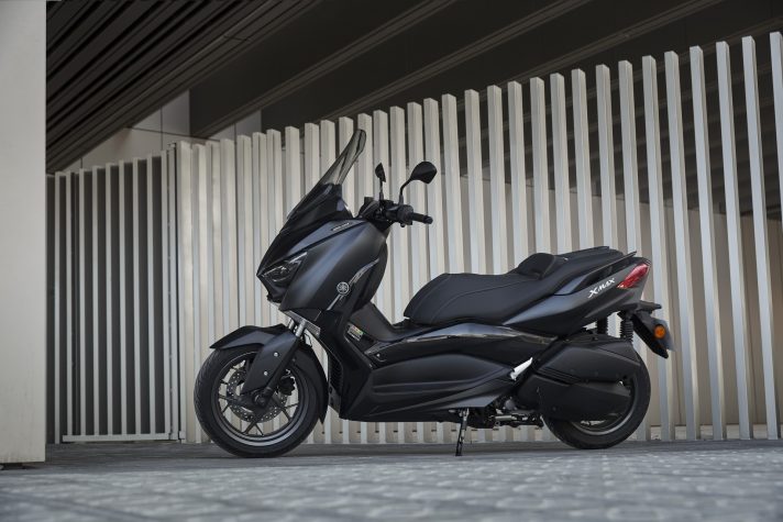 Yamaha-XMAX-IronMax-statiche-2019-00017