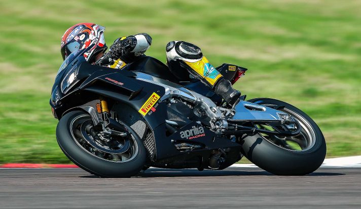 Comparativa-1000-2019-Aprilia-RSV4-1100-Factory-009