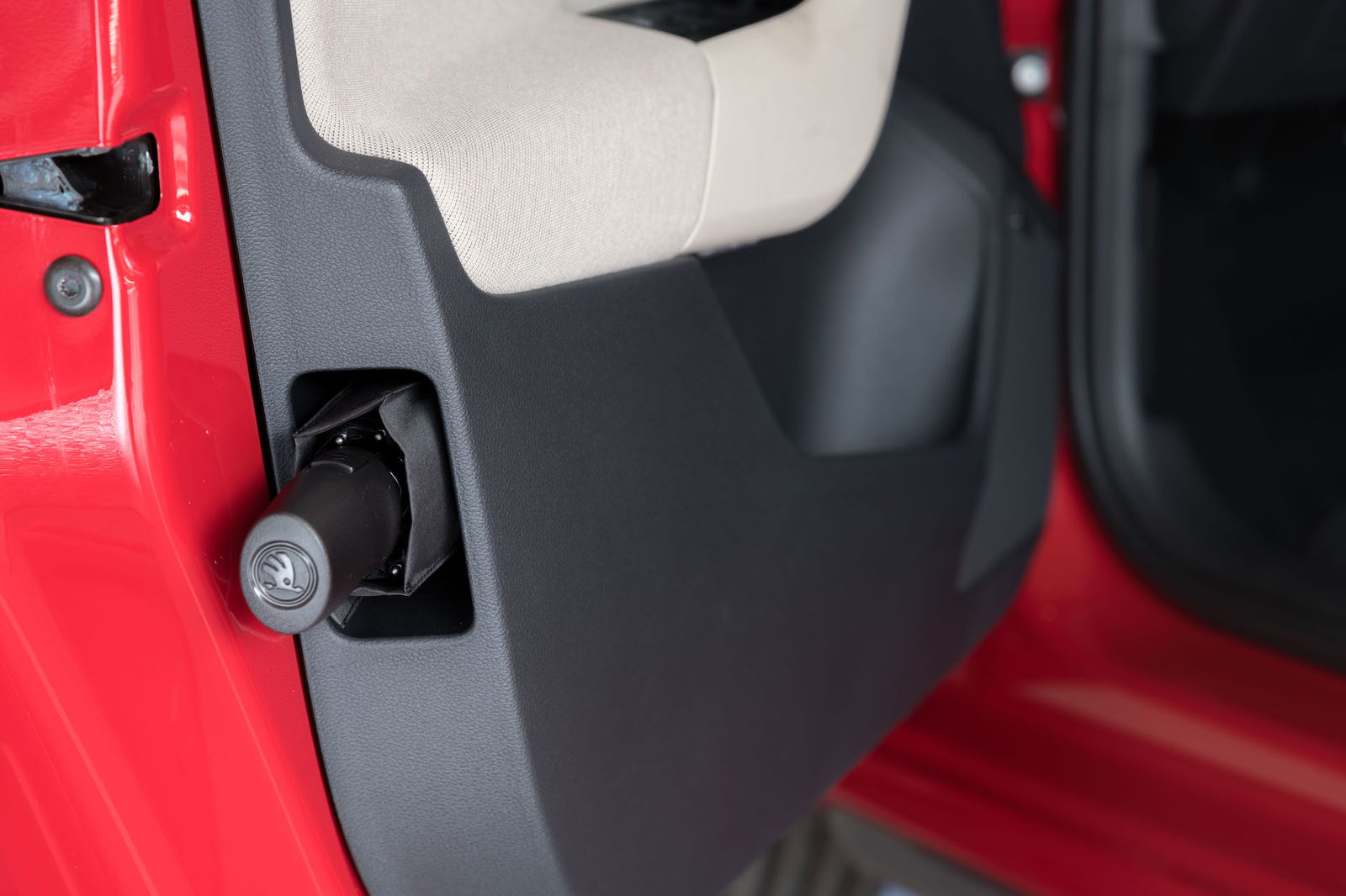 skoda kamiq portaombrelli